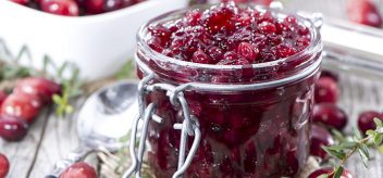healthy holiday recipes cranberry pear sauce
