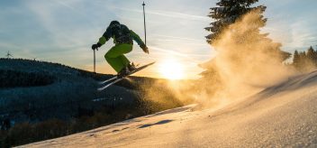 prevent skiing injuries