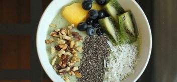 tropical teal smoothie bowl
