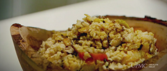 视频食谱:大胆的泡菜糙米