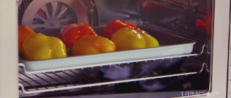 视频配方：奎奴亚藜和素食填充辣椒